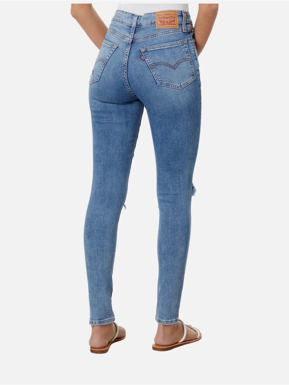Levi's Women's Skinny Jeans in Medium Blue Wash